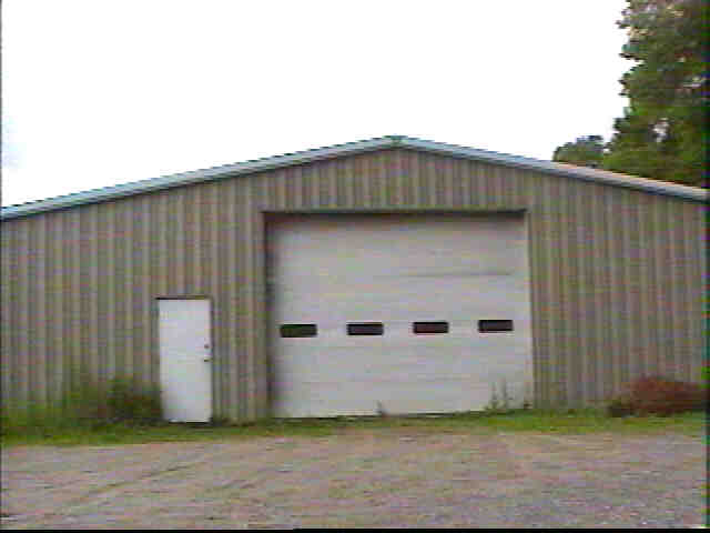 Building photograph for 92 GAYLORD RD
